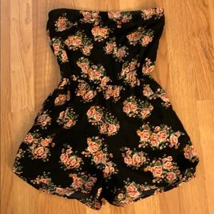 Black floral strapless romper